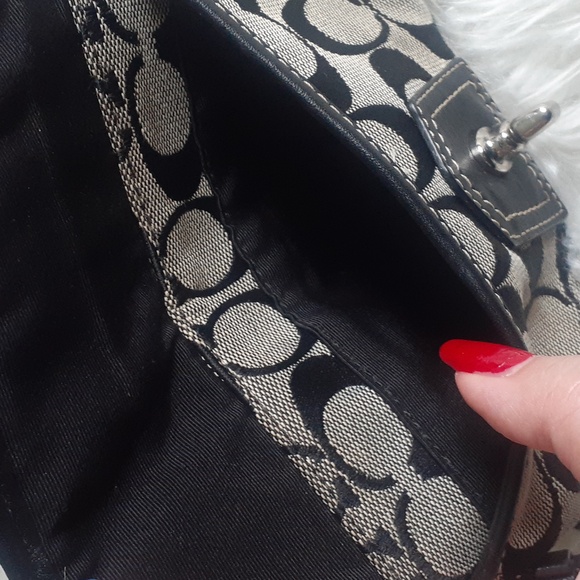 Vintage Coach Black and Gray 2 Pocket Wristlet - Picture 5 of 9